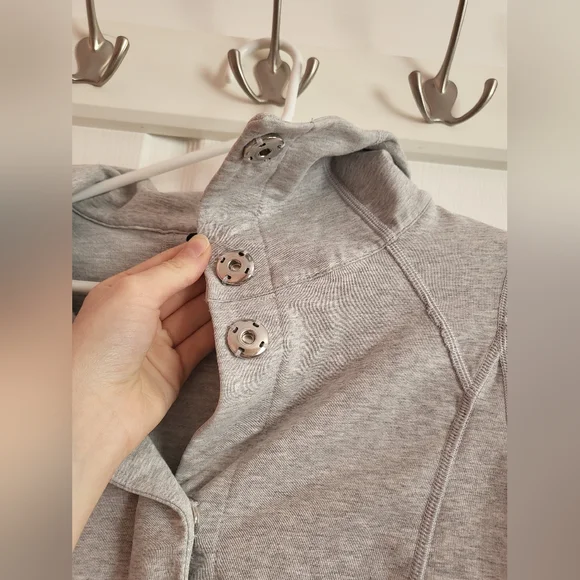 Ivivva Grey Sweater Jacket - Picture 4 of 9